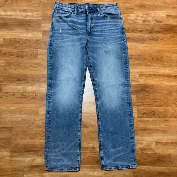 American Eagle Outfitters Other - American Eagle Outfitters Men's Relaxed Straight Airflex Jeans 33x32